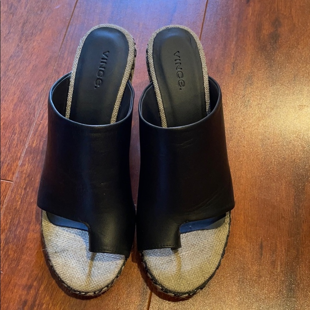 Vince toe ring mule